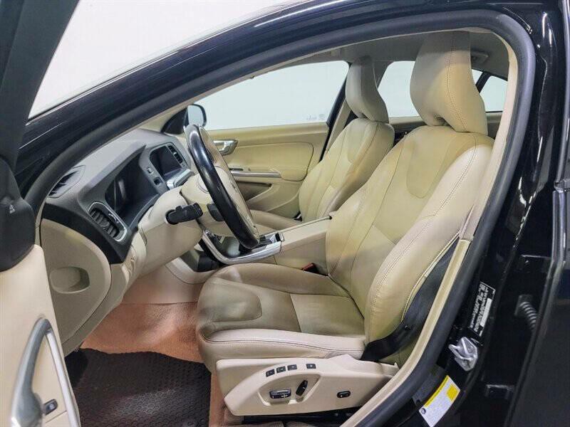 2015 Volvo S60 Image 6