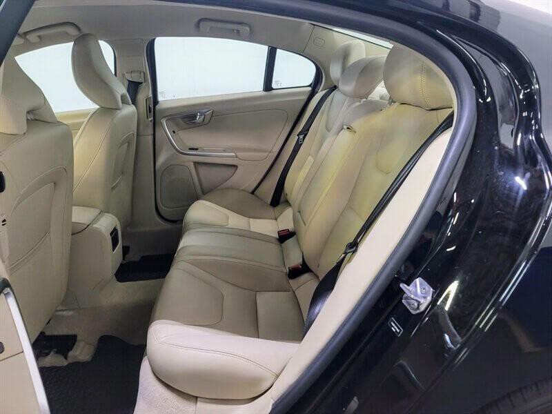 2015 Volvo S60 Image 7