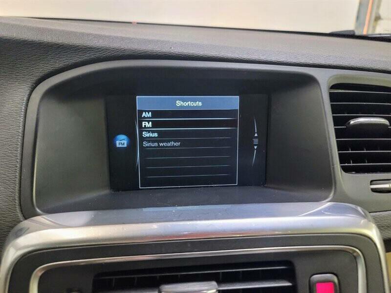2015 Volvo S60 Image 18