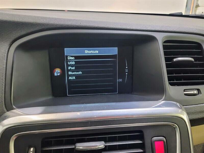2015 Volvo S60 Image 19