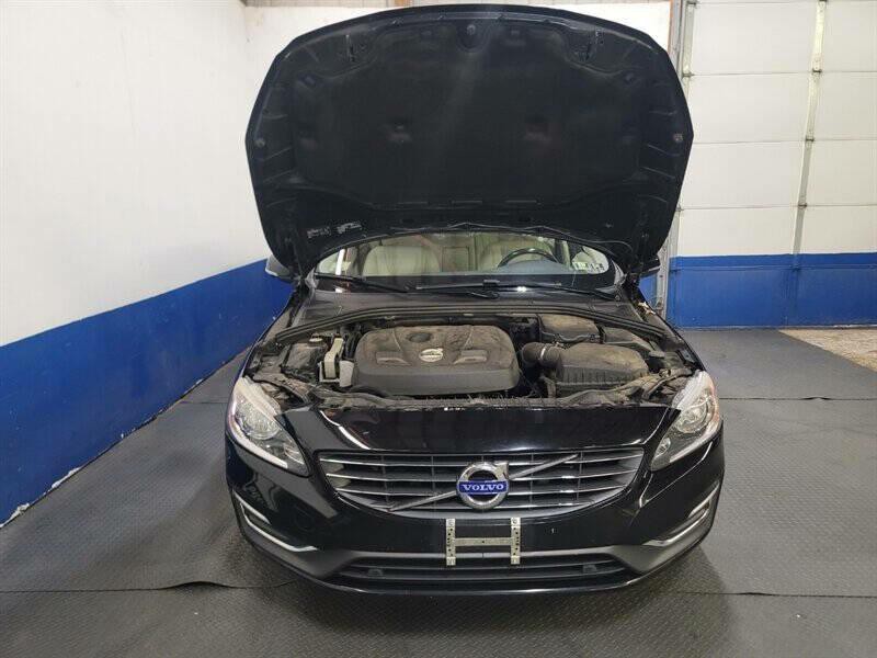 2015 Volvo S60 Image 28