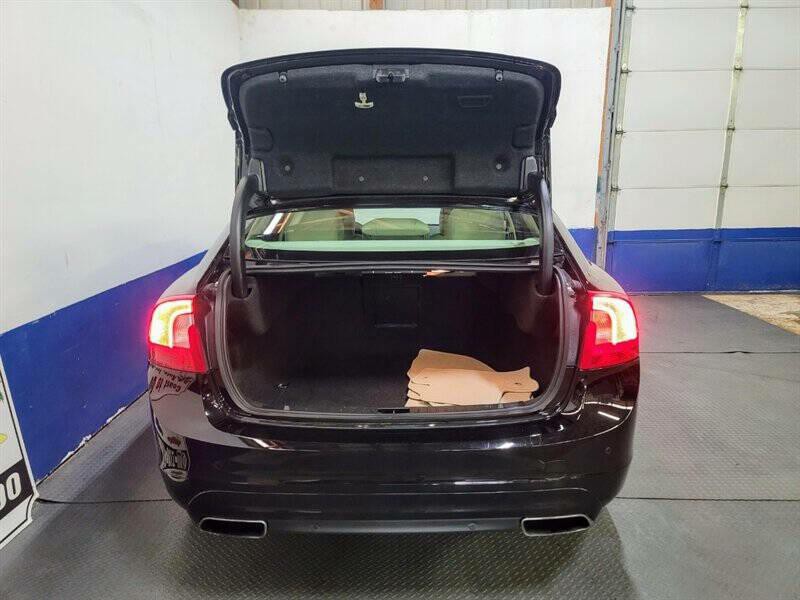 2015 Volvo S60 Image 31