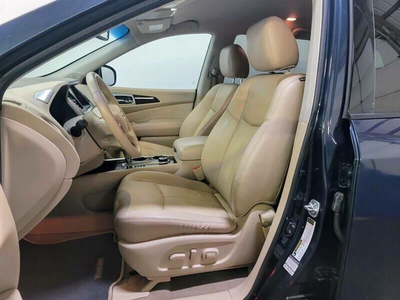 2015 Nissan Pathfinder Image 6