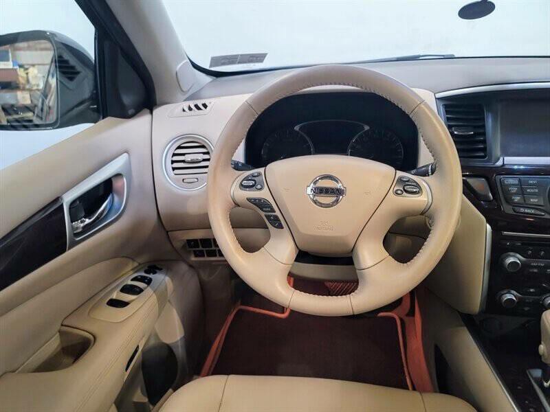2015 Nissan Pathfinder Image 10