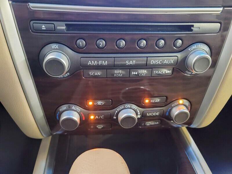 2015 Nissan Pathfinder Image 15