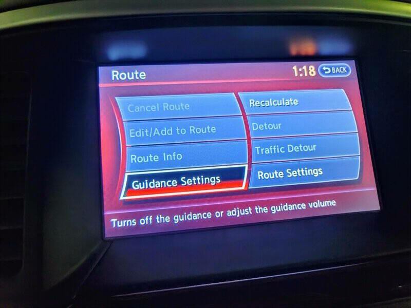 2015 Nissan Pathfinder Image 23