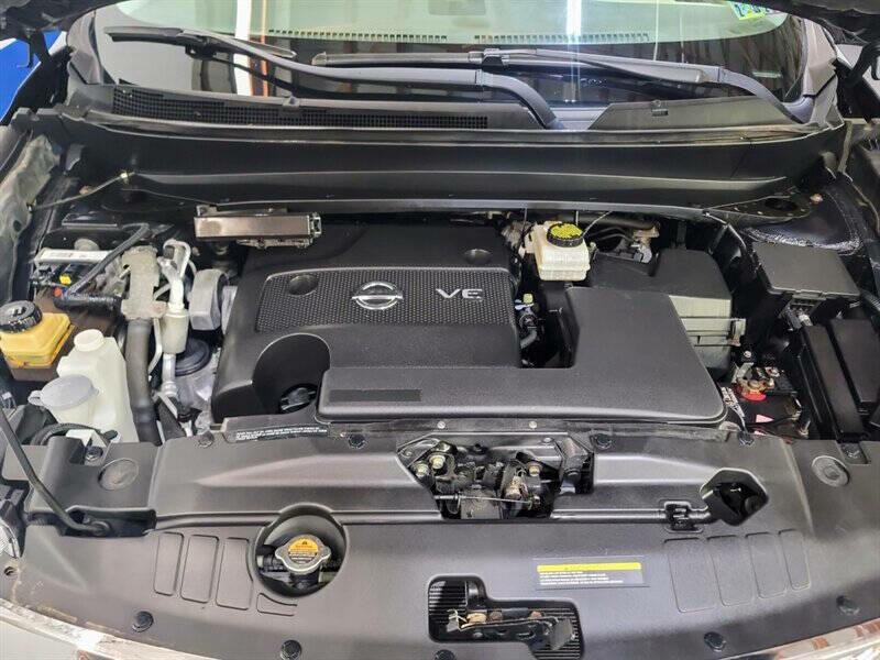 2015 Nissan Pathfinder Image 30