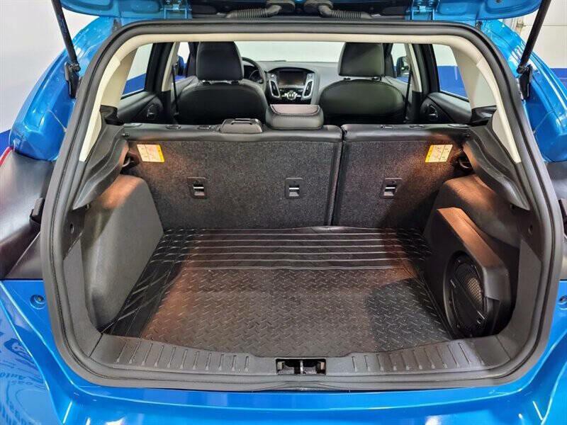 2017 Ford Focus Image 35