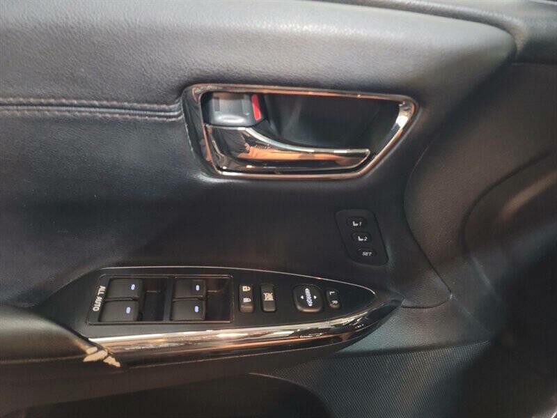 2013 Toyota Avalon Image 5