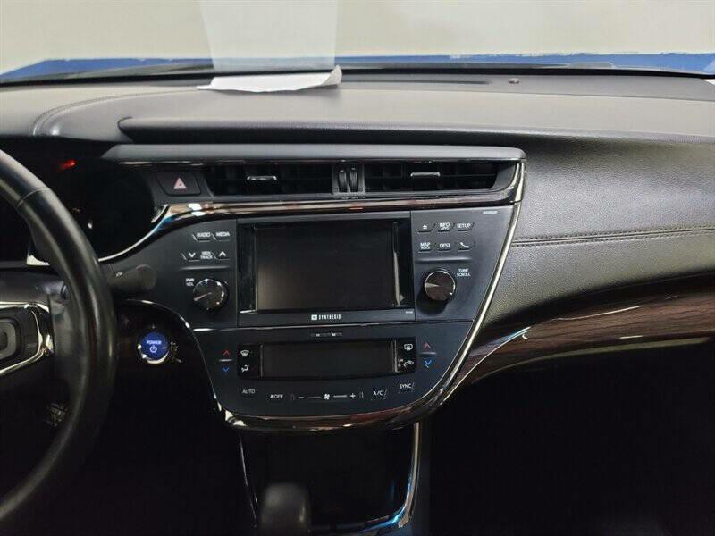 2013 Toyota Avalon Image 12