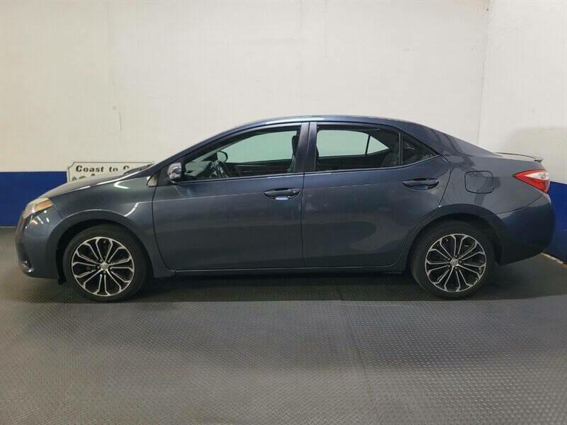 2016 Toyota Corolla Image 2