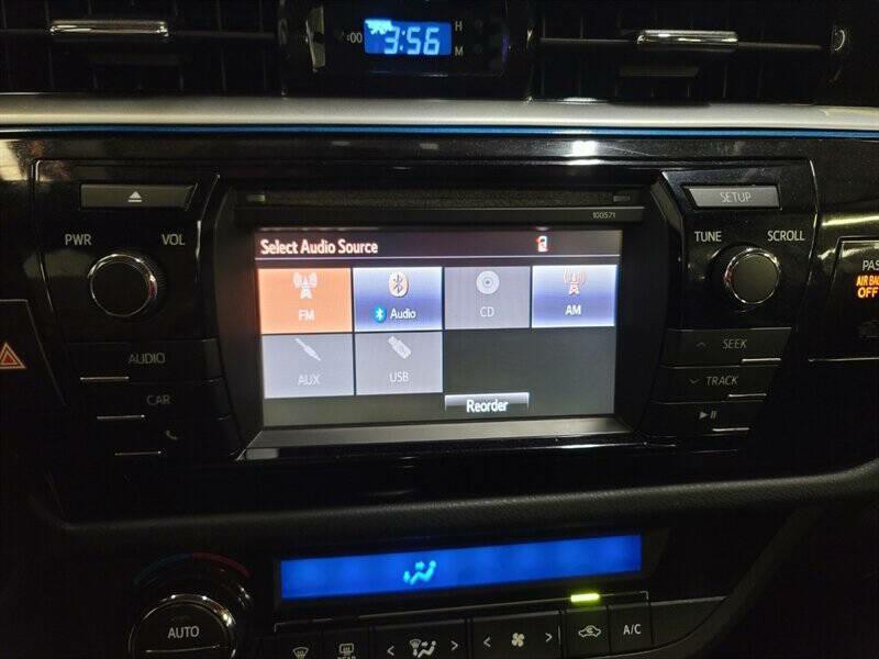 2016 Toyota Corolla Image 13