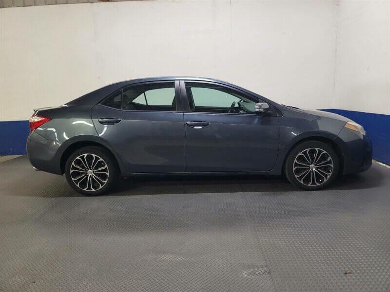 2016 Toyota Corolla Image 27