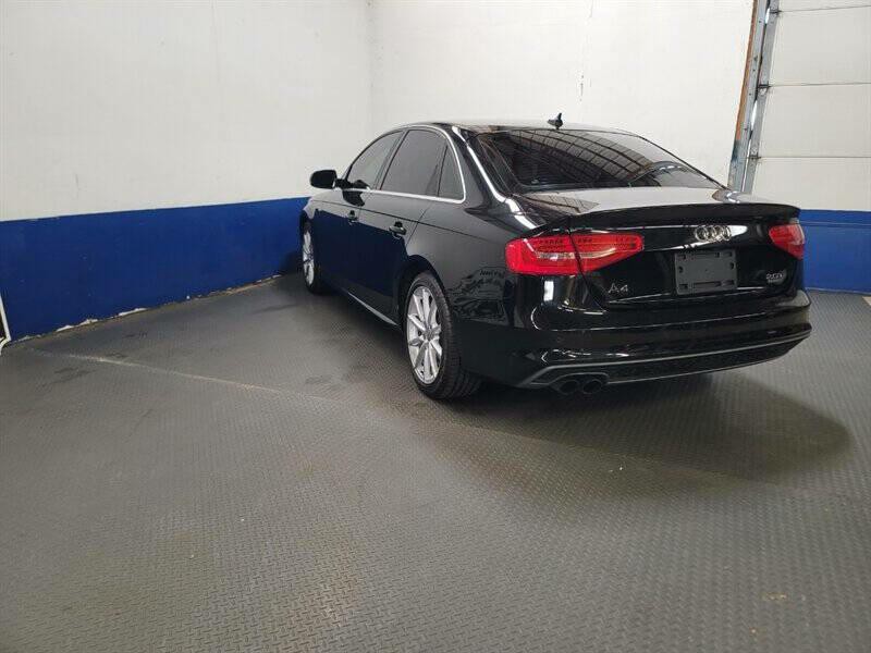 2015 Audi A4 Image 30