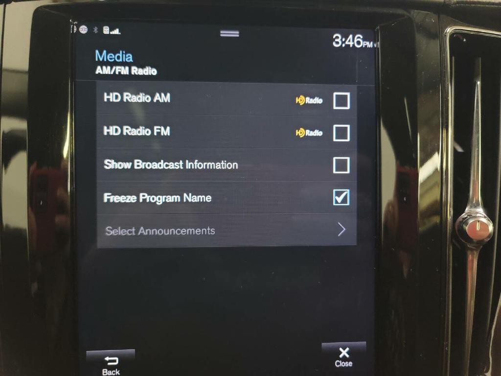 2018 Volvo XC60 Image 18