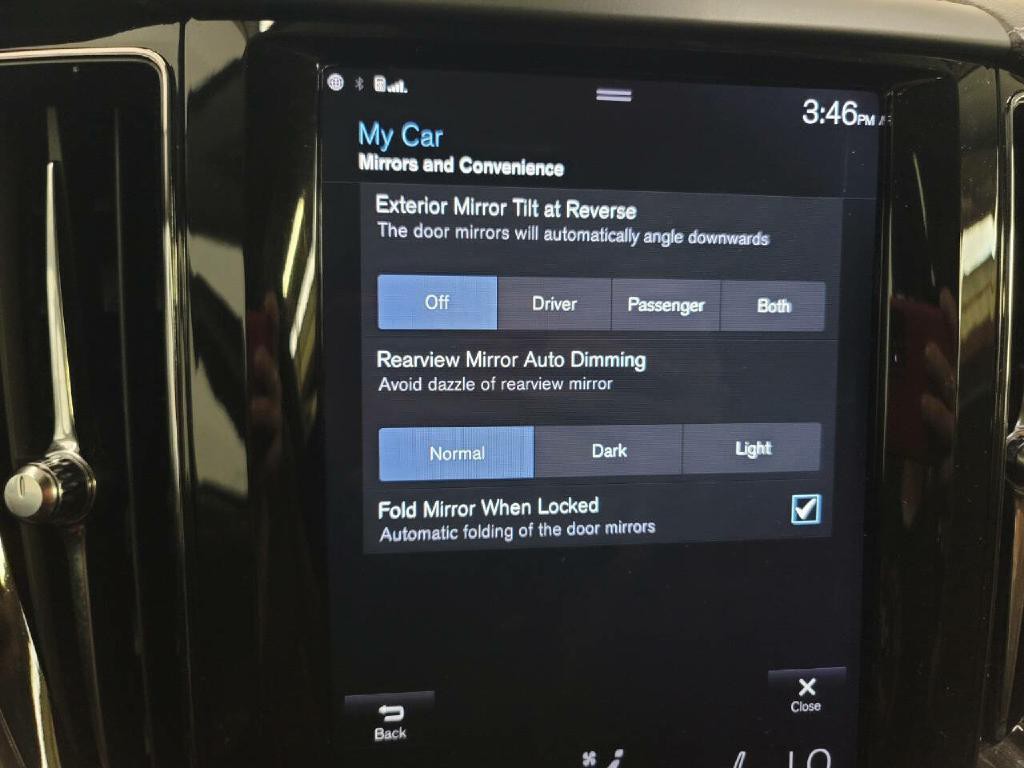 2018 Volvo XC60 Image 21