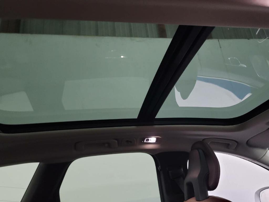 2018 Volvo XC60 Image 46