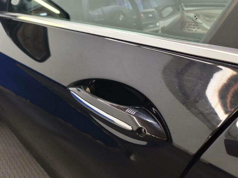 2012 BMW 5 Series Image 3