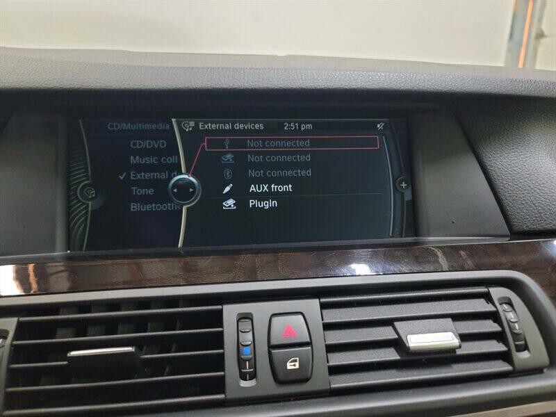 2012 BMW 5 Series Image 17