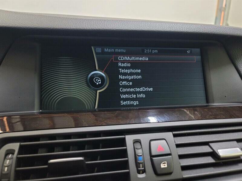 2012 BMW 5 Series Image 19