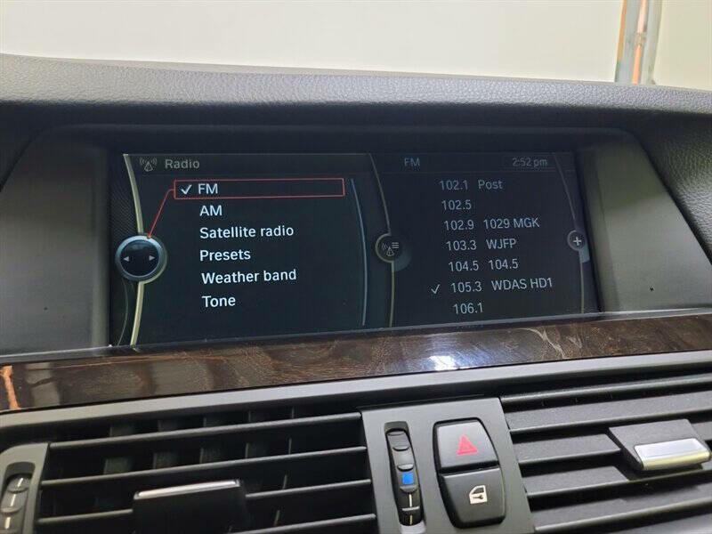 2012 BMW 5 Series Image 21