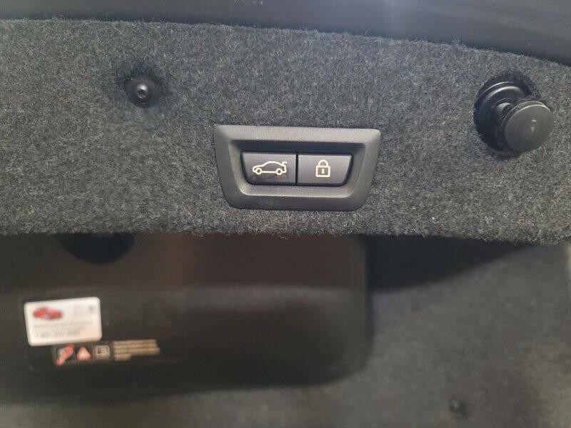 2012 BMW 5 Series Image 34