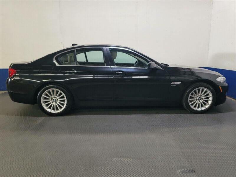 2012 BMW 5 Series Image 36