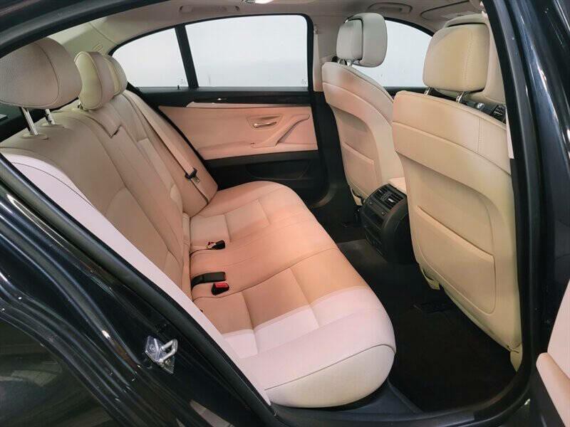 2012 BMW 5 Series Image 37