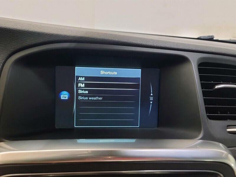 2017 Volvo S60 Image 14