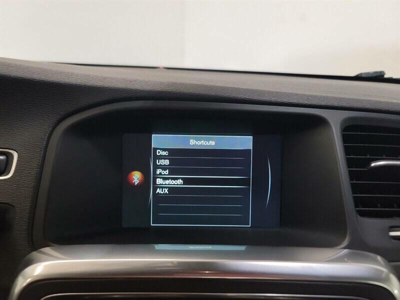 2017 Volvo S60 Image 15