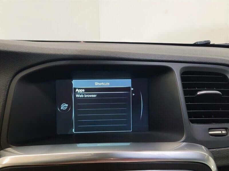 2017 Volvo S60 Image 19