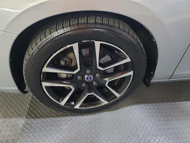 2017 Volvo S60 Image 25