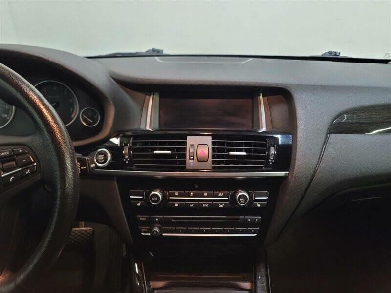 2017 BMW X3 Image 11