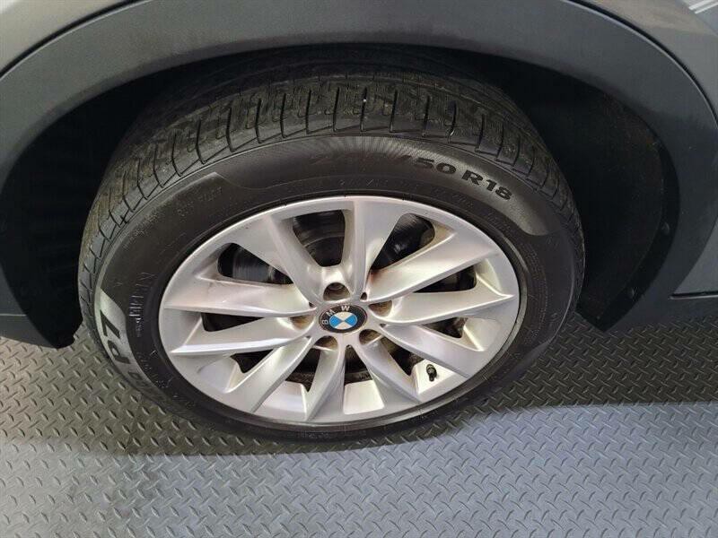 2017 BMW X3 Image 28