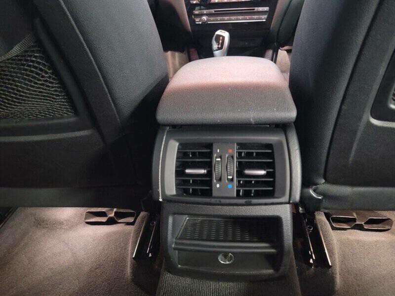 2017 BMW X3 Image 40