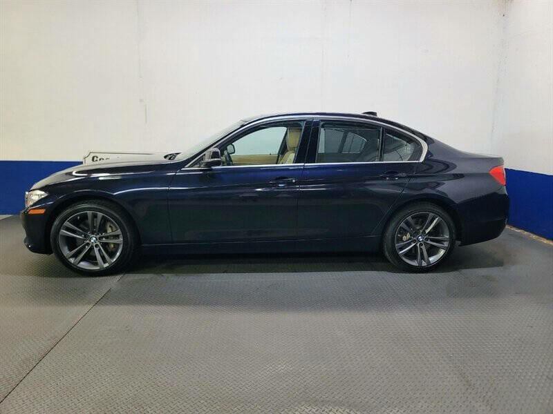 2015 BMW 3 Series Image 2