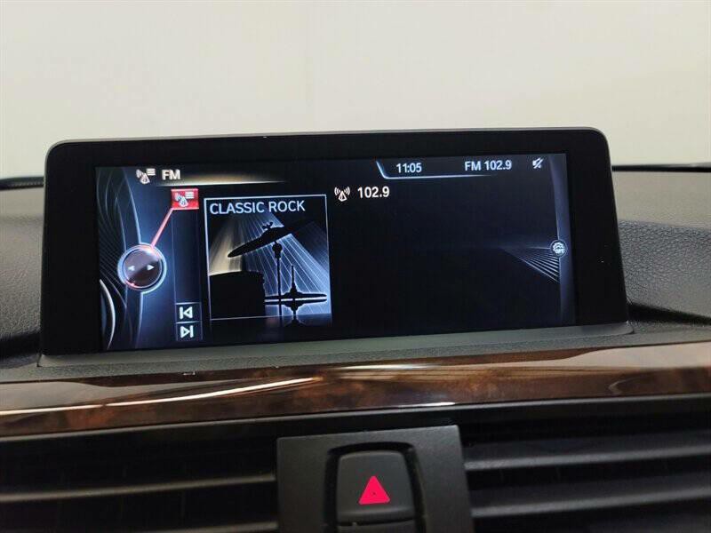 2015 BMW 3 Series Image 21