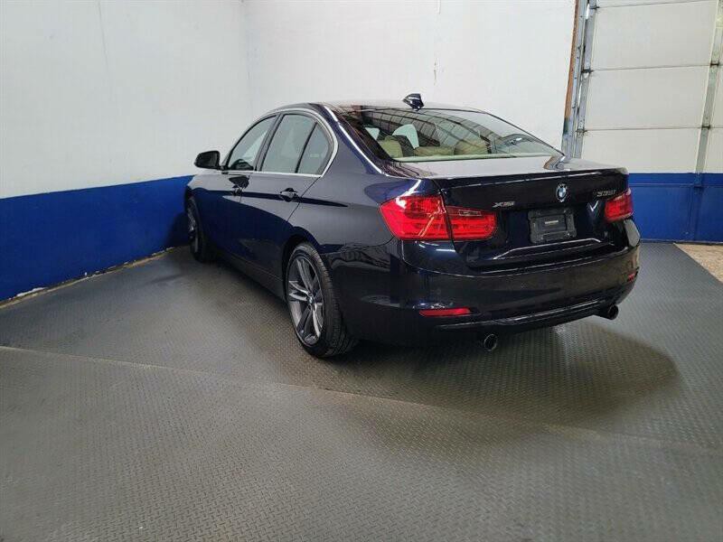 2015 BMW 3 Series Image 36