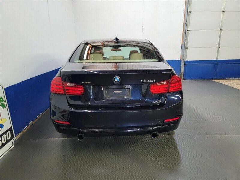 2015 BMW 3 Series Image 37