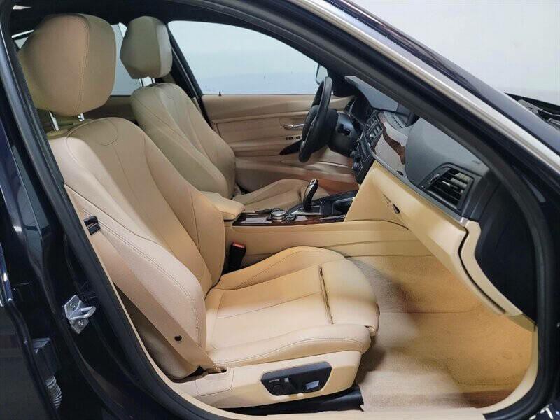 2015 BMW 3 Series Image 43