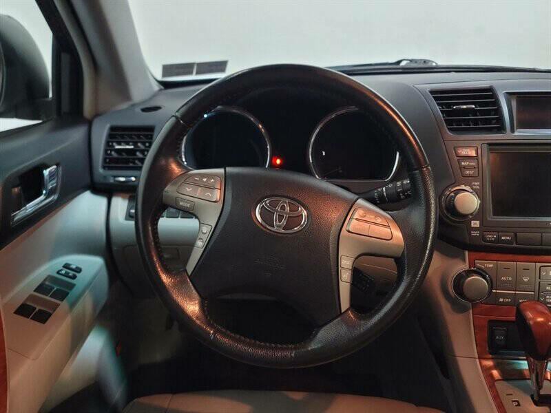 2010 Toyota Highlander Image 7