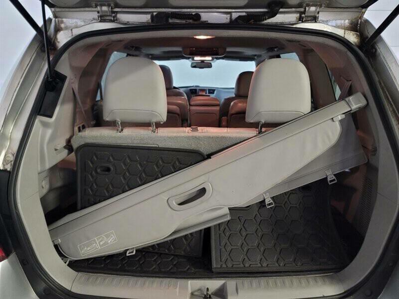 2010 Toyota Highlander Image 28