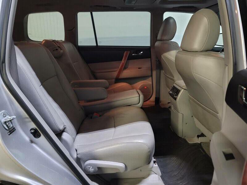 2010 Toyota Highlander Image 33