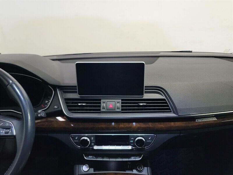 2020 Audi Q5 Image 12