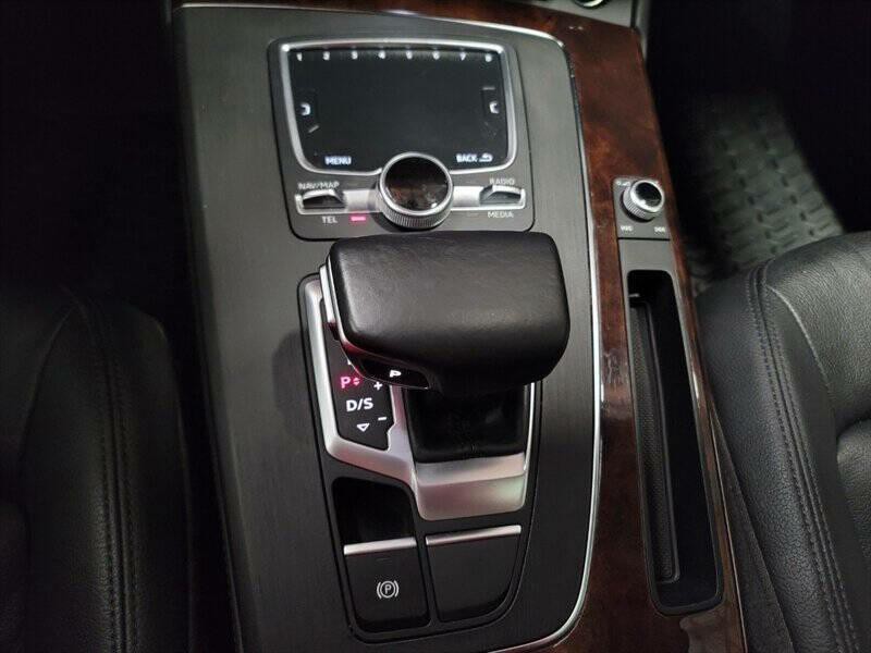 2020 Audi Q5 Image 24