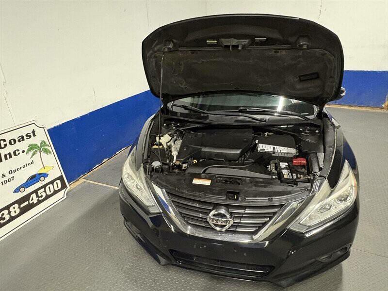 2016 Nissan Altima Image 6