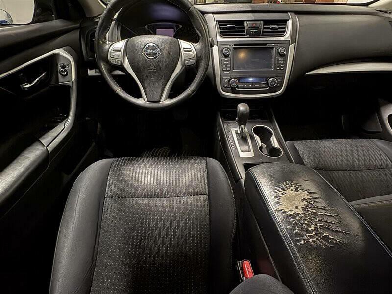 2016 Nissan Altima Image 7