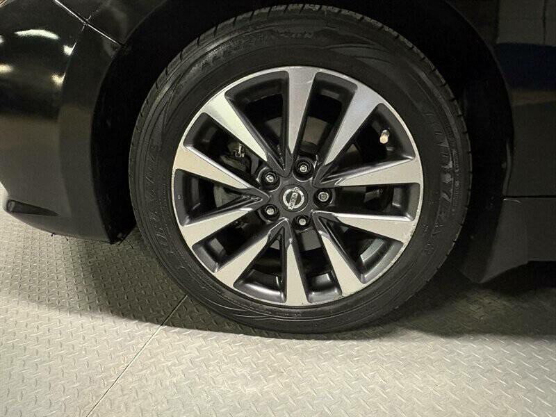 2016 Nissan Altima Image 15