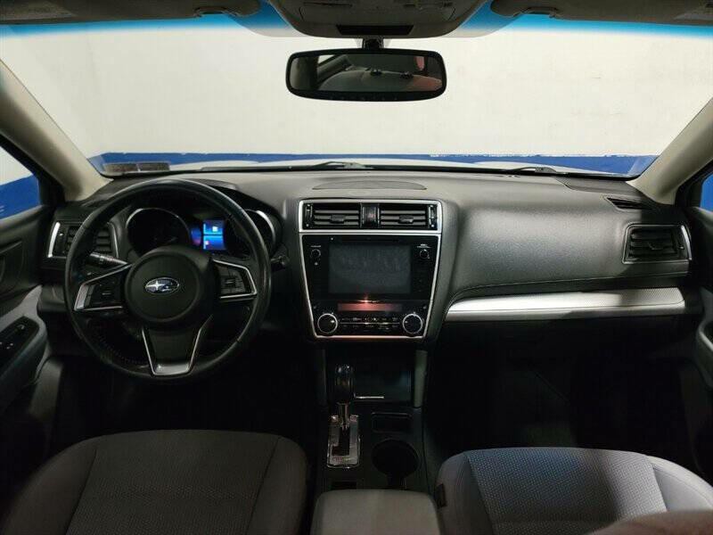 2018 Subaru Legacy Image 7