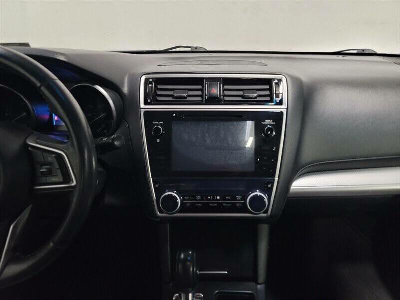 2018 Subaru Legacy Image 11